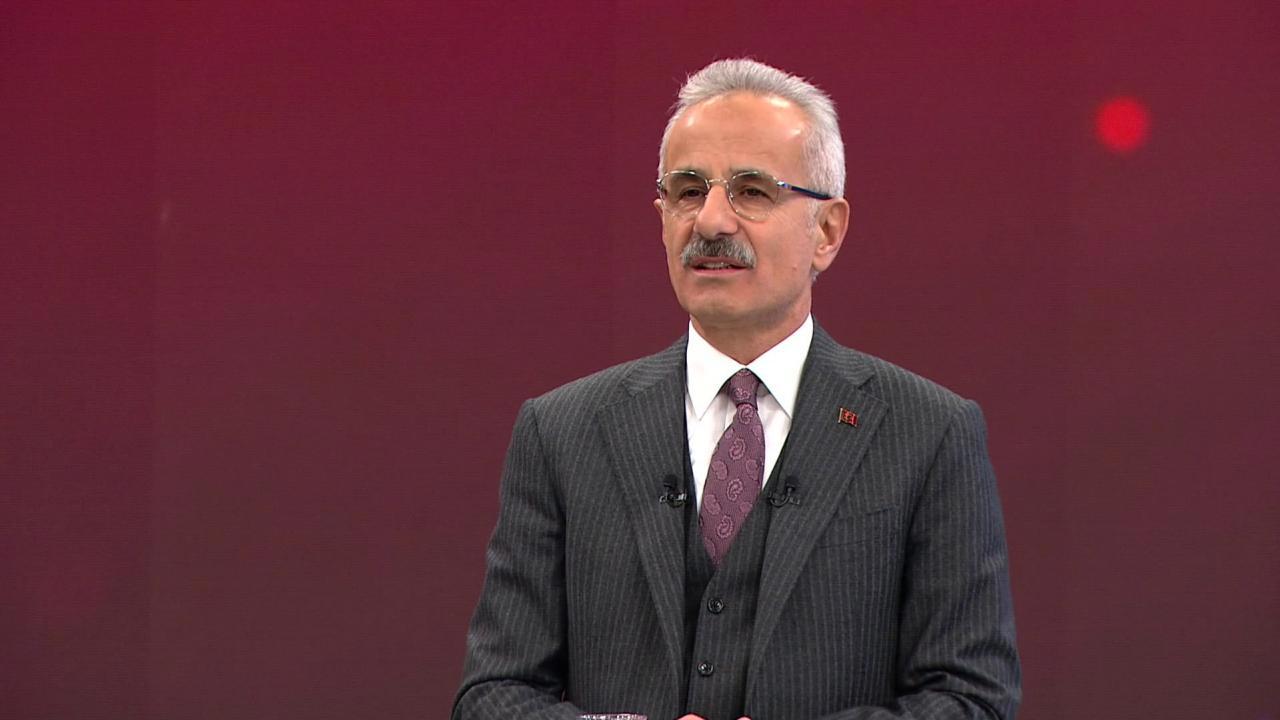Bakan Uraloğlu: Sosyal Medyaya Düzenleme Hakkında Açıklama