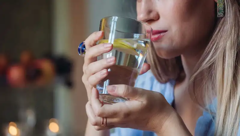 Her Sabah Aç Karnına 1 Litre Su İçmenin Sağlığa Faydaları