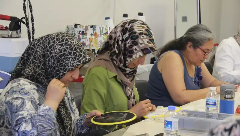 Tel Kırma Sanatıyla Aile Ekonomisine Destek Sağlayan Kadınlar