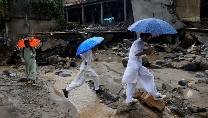 Pakistan’da Tarihi Sel Felaketi: DSÖ’den Acil Tıbbi Yardım Açıklandı