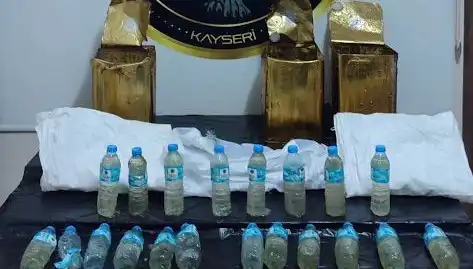 Bal Tenekelerindeki Sırrı Çözmek: Uyuşturucu Kaçakçılığı Şok Etti