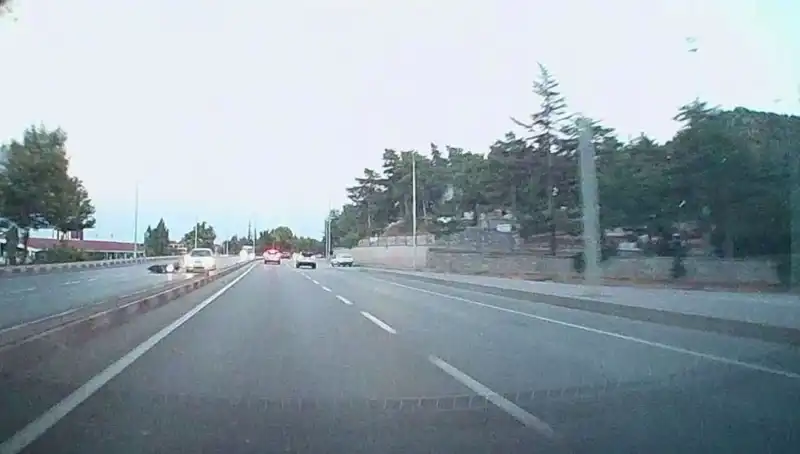 Motosiklet ile Otomobil Çarpıştı: 1 Kişi Hastaneye Kaldırıldı
