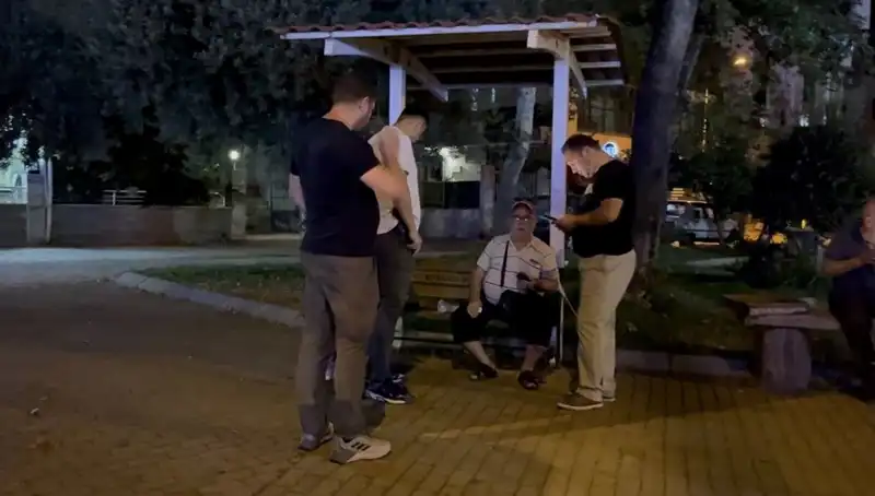 Görme Kaybı Olan Adamın Telefonu Çalındı: Güvenlik Kameralarında O Anlar