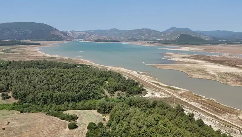 İzmir'de Tehlike Çanları: Su Kaynakları Geçen Yıla Göre Yüzde 50 Düşüşte!