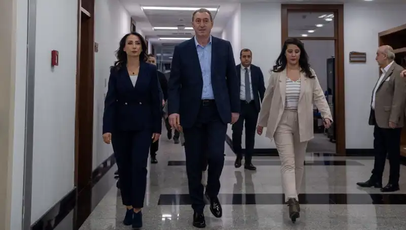 DEM Parti Heyeti, Siyasi İlişkileri Güçlendirmek İçin Üç Partiyle Görüşecek