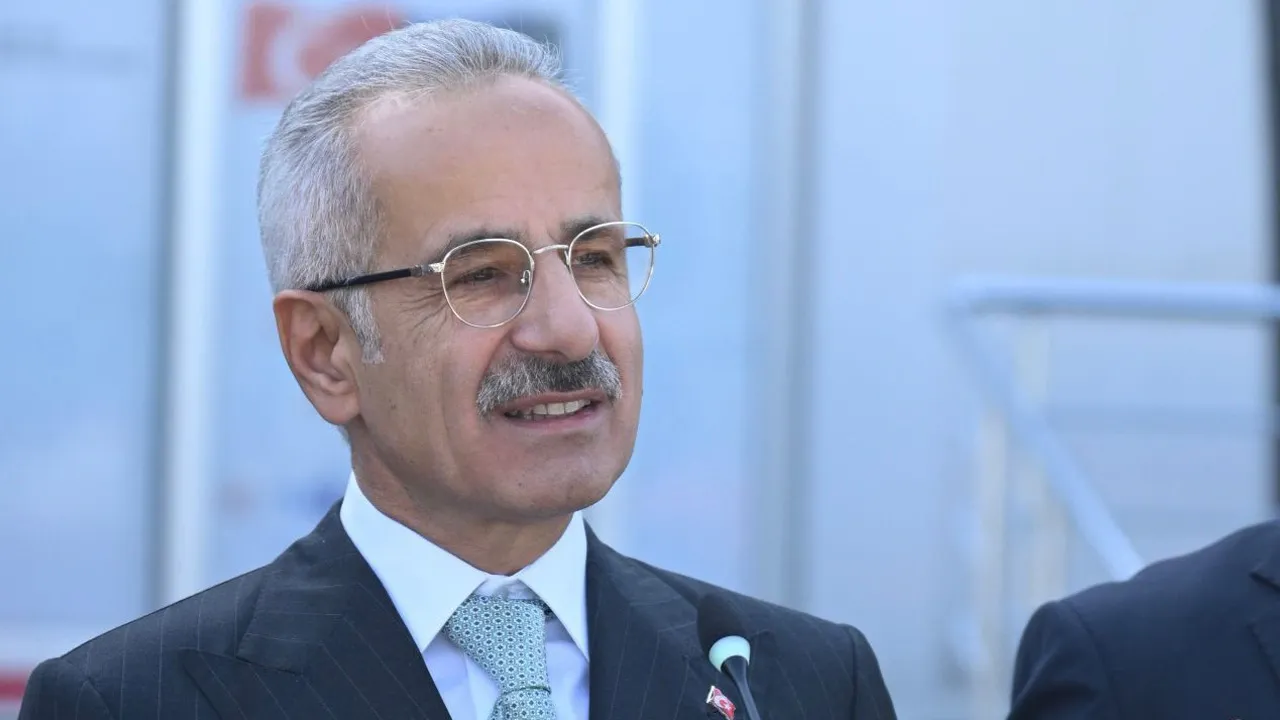 Bakan Abdulkadir Uraloğlu'ndan 12 Yeni İç Hat Seferi Müjdesi!