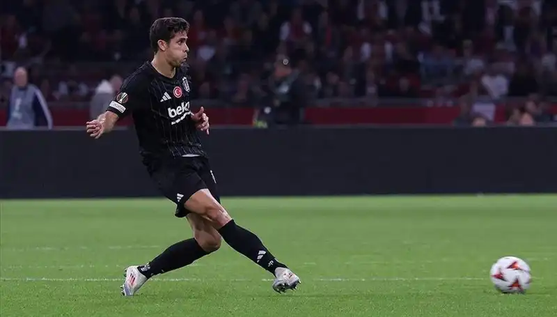Beşiktaş’ın Derbi Öncesi Stoper Hattında Yaşadığı Sıkıntılar